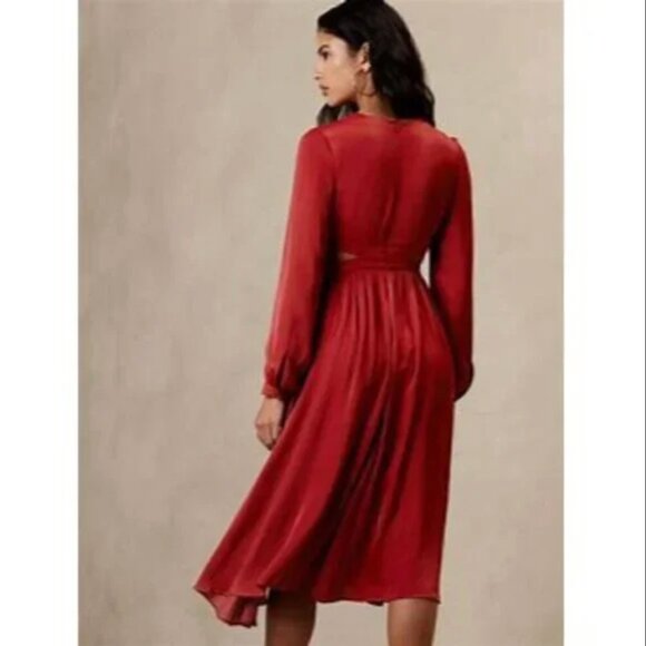 Banana Republic Long Sleeve Side Cut-Out Twist Front Midi Dress 2 - Picture 4 of 8